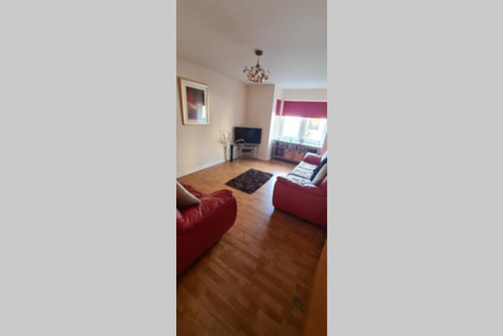 Lovely 2 Bed Apartment Close To Aberdeen Beach! Exterior foto